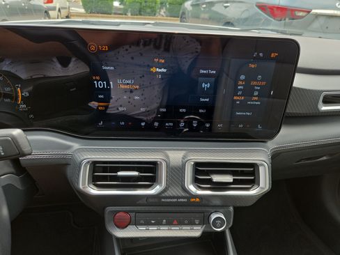 Used 2025 Ford Mustang Premium RWD image 14