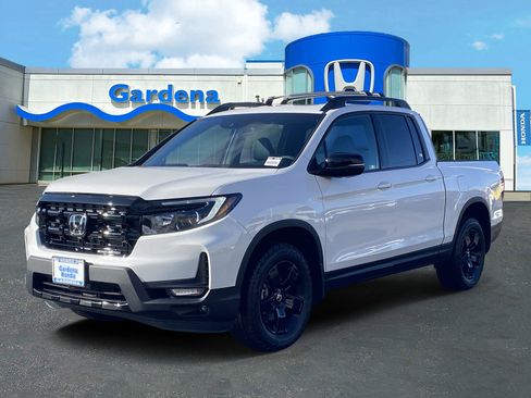 New 2026 Honda Ridgeline Black Edition image 3