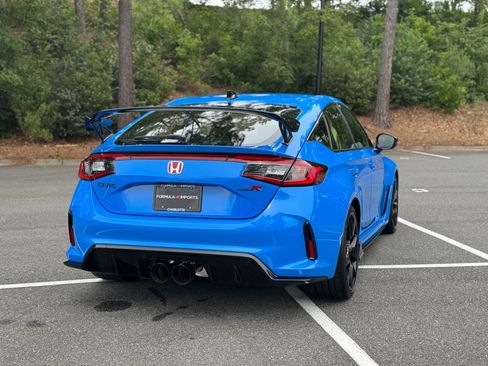 Used 2025 Honda Civic Type R image 11