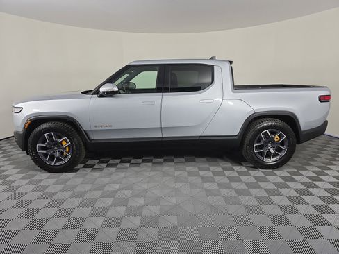 Used 2023 Rivian R1T Adventure image 2
