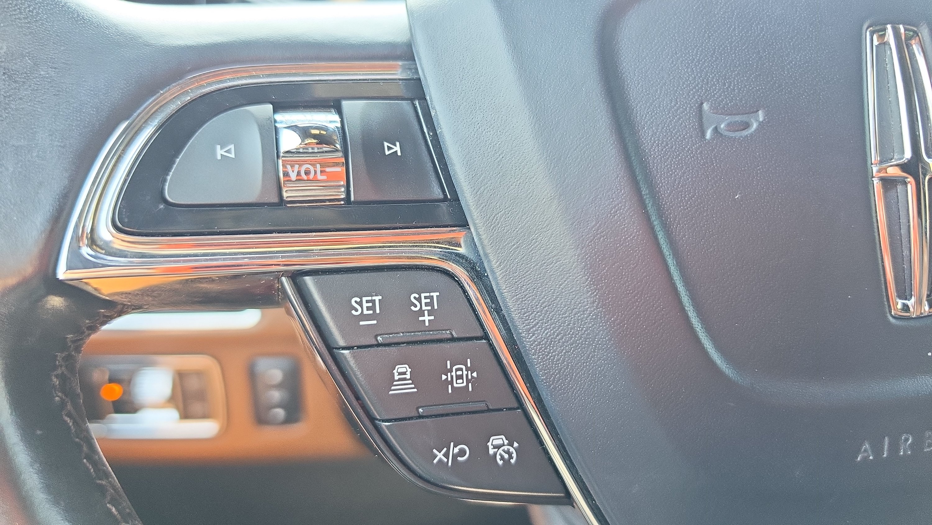 Used 2023 Lincoln Navigator Reserve AWD/4WD image 12