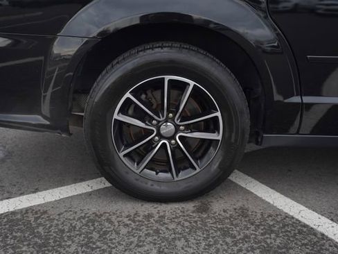 Used 2017 Dodge Grand Caravan GT image 40