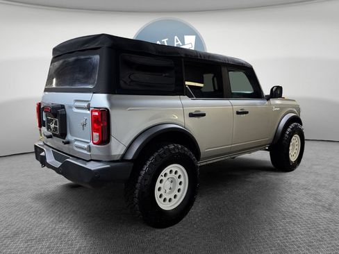 Used 2024 Ford Bronco Big Bend AWD/4WD image 3