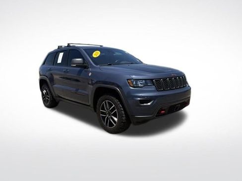 Used 2020 Jeep Grand Cherokee Trailhawk w/ Trailhawk Luxury Group AWD/4WD image 2