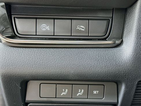 Used 2025 MAZDA CX-30 AWD 2.5 S w/ Preferred Package image 17