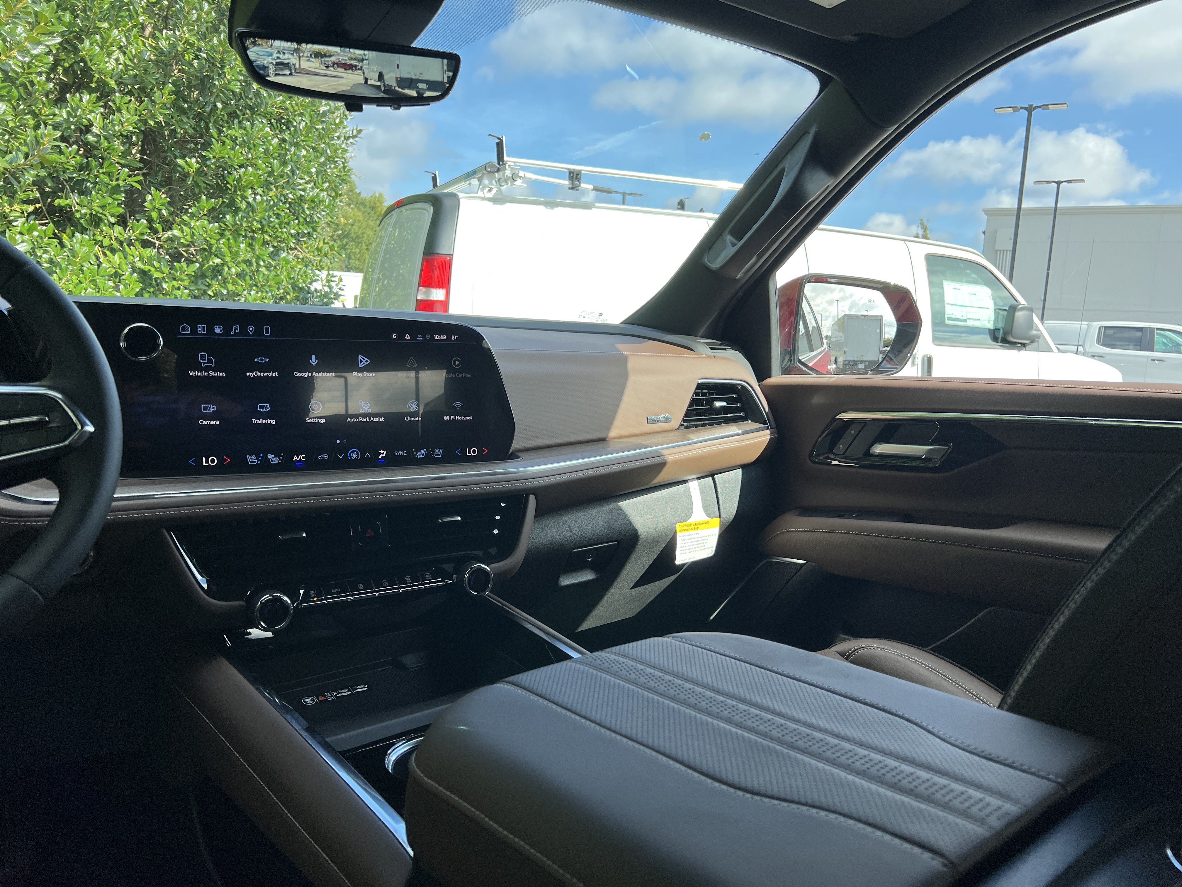 New 2026 Chevrolet Tahoe High Country w/ Sun And Tow Package AWD/4WD image 24
