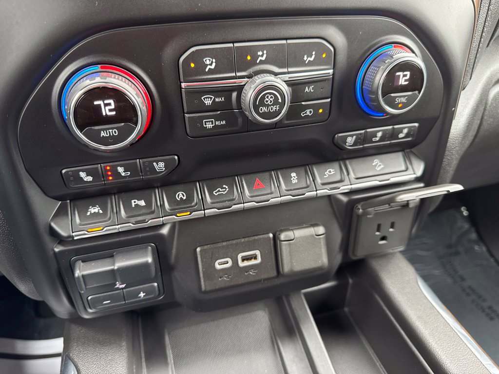 Used 2021 Chevrolet Silverado 1500 High Country w/ Technology Package AWD/4WD image 39