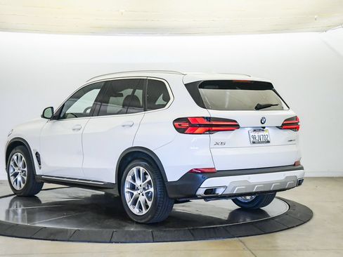 Certified 2024 BMW X5 xDrive40i w/ Parking Assistance Package AWD/4WD image 2