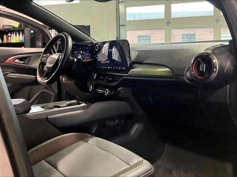 Used 2024 Chevrolet Equinox EV RS image 14