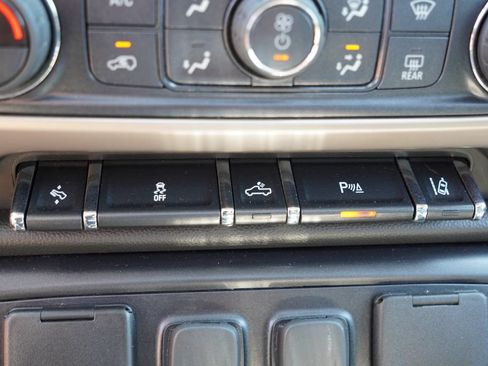 Used 2019 GMC Sierra 2500 Denali AWD/4WD image 31
