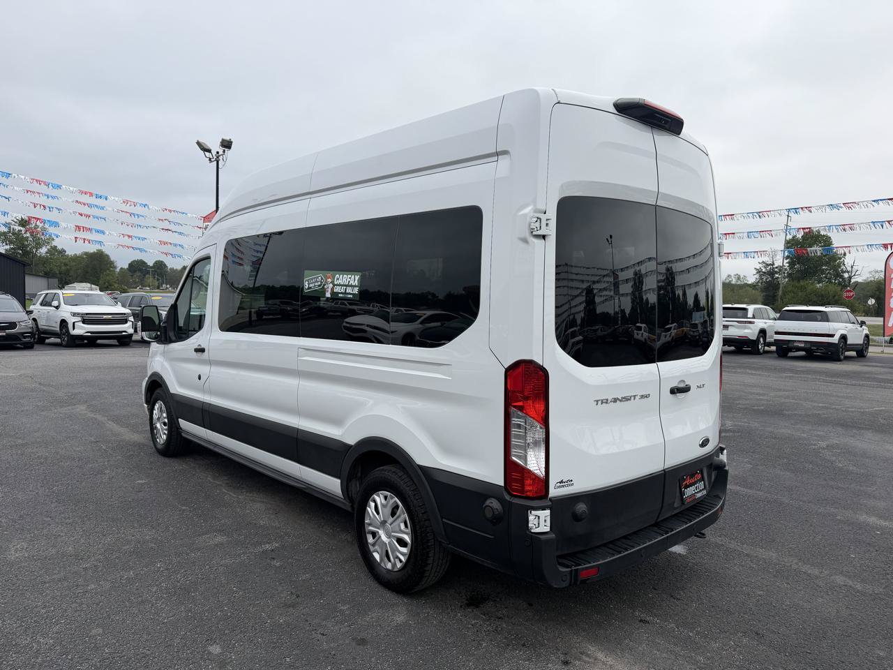 Used 2024 Ford Transit 350 XLT RWD image 8