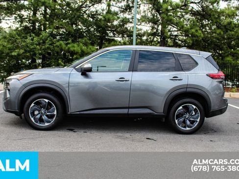 Used 2024 Nissan Rogue SV FWD image 6