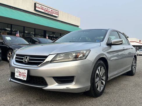 Used 2013 Honda Accord LX image 1