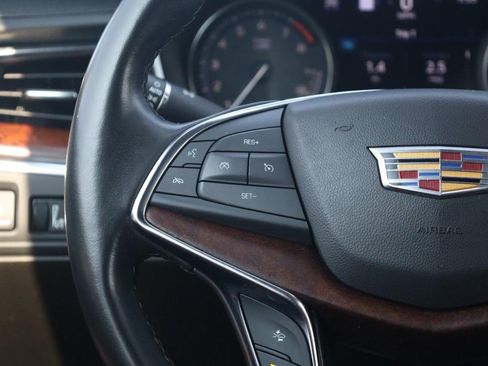 Used 2023 Cadillac XT5 Premium Luxury w/ Technology Package AWD/4WD image 9