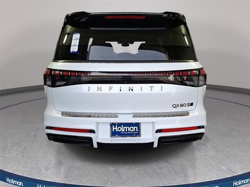 New 2026 INFINITI QX80 4WD image 5