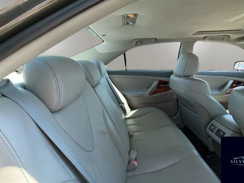 Used 2009 Toyota Camry XLE image 16