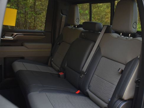 New 2026 Chevrolet Silverado 2500 ZR2 w/ LPO, Dark Essentials Package AWD/4WD image 13