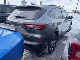 Used 2025 Ford Escape ST-Line video 1