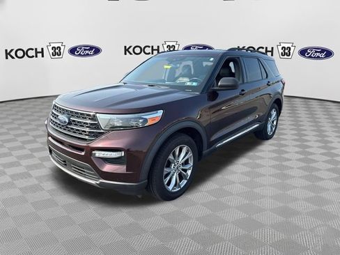 Used 2020 Ford Explorer XLT w/ Equipment Group 202A AWD/4WD image 3