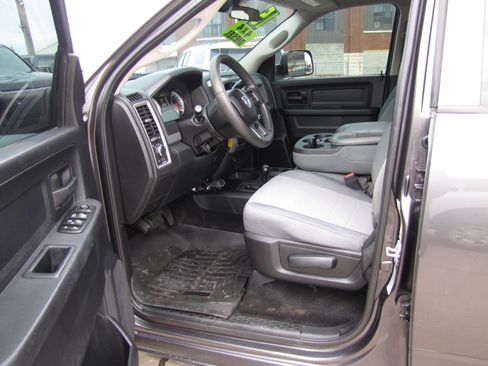 Used 2015 RAM 2500 Tradesman w/ Chrome Appearance Group image 10