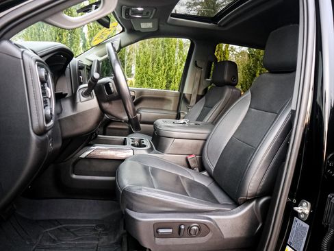 Used 2022 Chevrolet Silverado 2500 LTZ w/ LTZ Convenience Package image 16