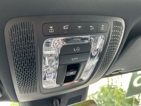 Certified 2025 Mercedes-Benz GLA 250 4MATIC image 36