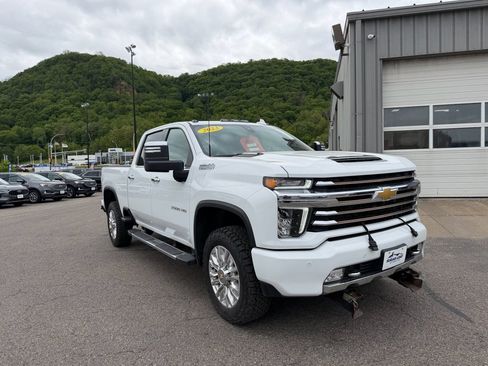 Used 2023 Chevrolet Silverado 3500 High Country w/ Z71 Off-Road Package AWD/4WD image 3