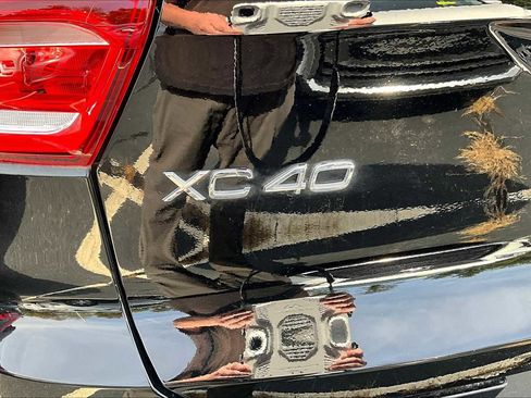 Certified 2023 Volvo XC40 B5 Plus w/ Driver Assist Package image 30