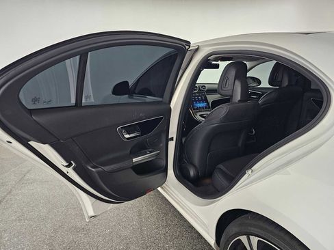 Used 2023 Mercedes-Benz C 300 Sedan image 15
