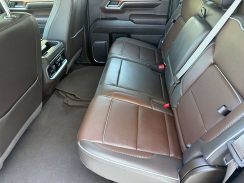 Used 2023 GMC Sierra 1500 Denali RWD image 21