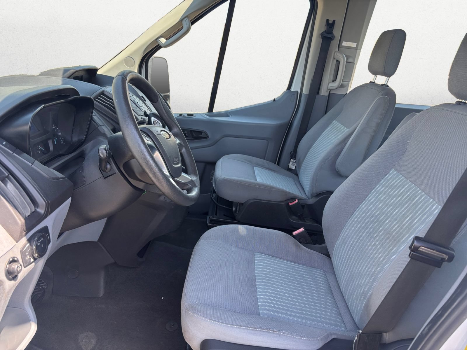 Used 2019 Ford Transit 350 XL RWD image 8
