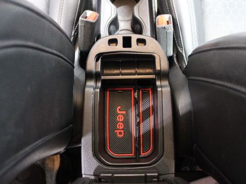 Used 2019 Jeep Compass Altitude image 32