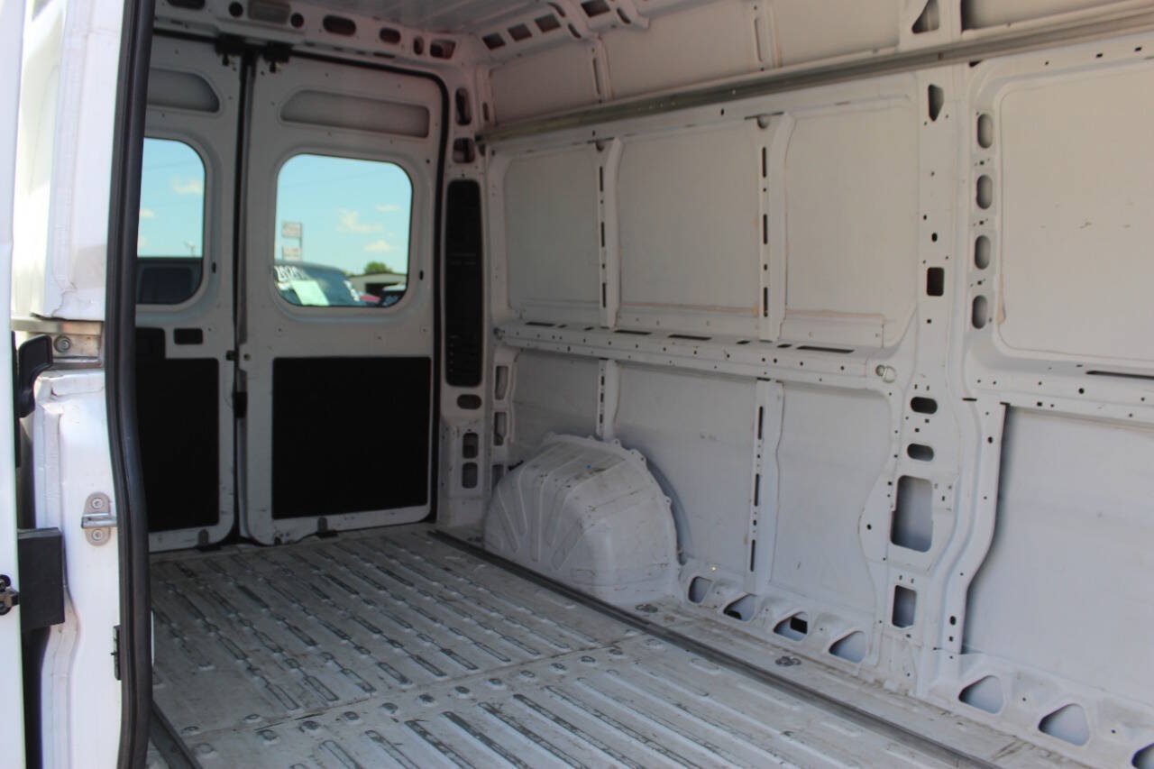 Used 2023 RAM ProMaster 2500 FWD image 12