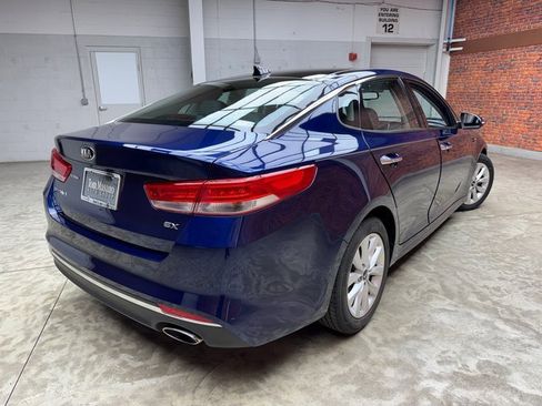 Used 2016 Kia Optima EX w/ Premium Package image 4