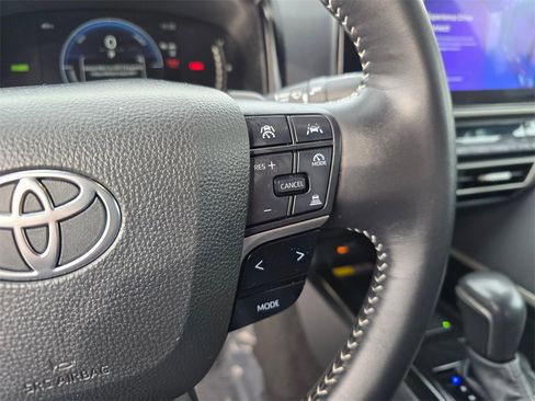 Certified 2025 Toyota Camry SE image 28