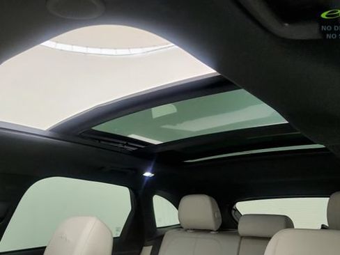 Used 2025 Jaguar F-PACE R-Dynamic S AWD/4WD image 73