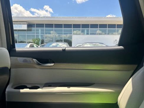 Used 2021 Hyundai Palisade Limited w/ Cargo Package FWD image 21