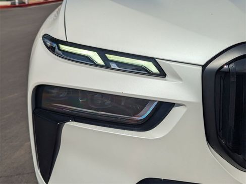 New 2026 BMW X7 xDrive40i image 17