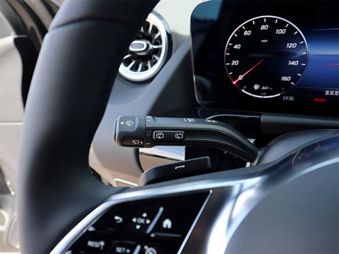 New 2026 Mercedes-Benz GLA 250 4MATIC image 36