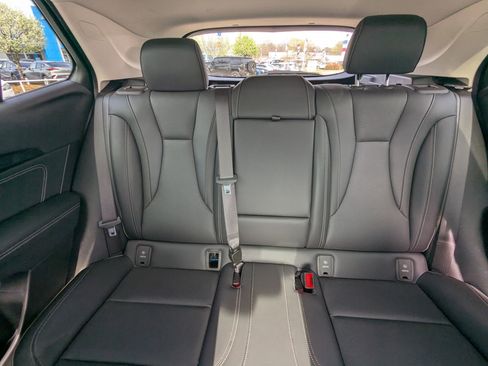 Used 2023 Buick Envision Essence image 22