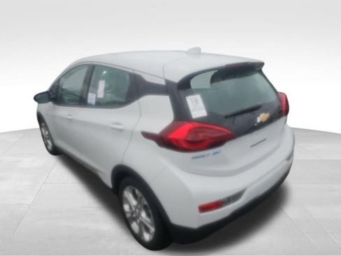 Used 2021 Chevrolet Bolt LT image 4