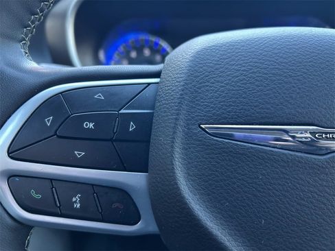 Used 2023 Chrysler Voyager LX image 23