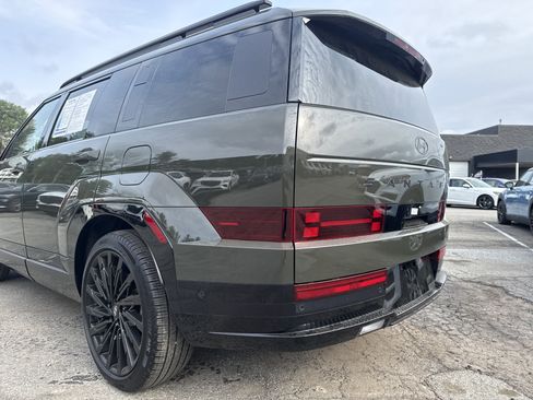 Used 2025 Hyundai Santa Fe Calligraphy AWD/4WD image 5