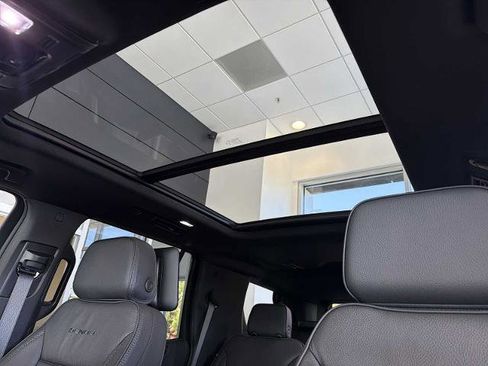 New 2026 GMC Yukon Denali w/ Denali Reserve Package AWD/4WD image 16