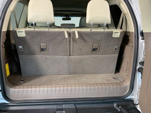 Used 2014 Lexus GX 460 image 32