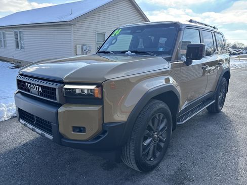 Used 2024 Toyota Land Cruiser Base image 8