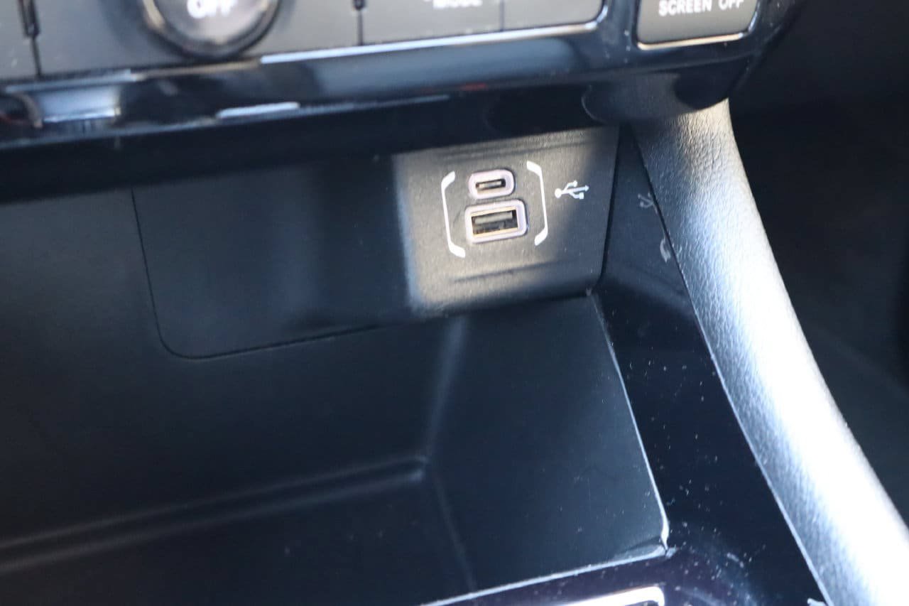 Used 2026 Jeep Compass Limited AWD/4WD image 24