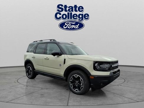 New 2025 Ford Bronco Sport Outer Banks w/ Outer Banks Tech Package+ image 2
