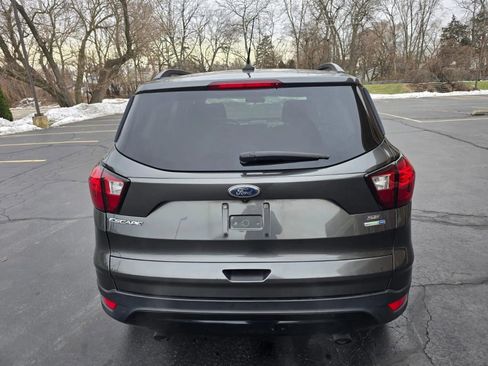 Used 2019 Ford Escape SE image 15