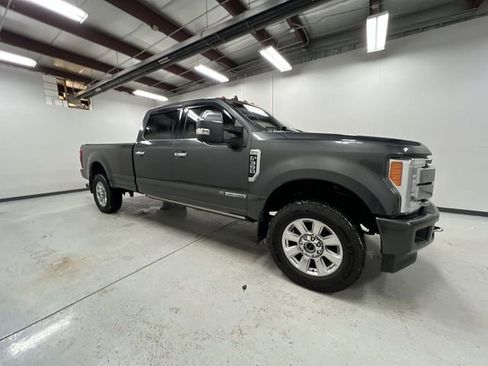 Used 2019 Ford F350 Platinum w/ Platinum Ultimate Package image 9